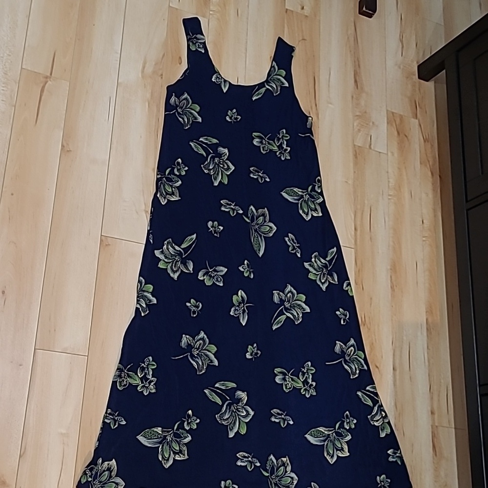 Women's medium navy blue dress